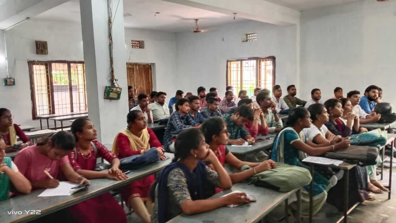 Youth participating in Nirmaan Impact Hiring Program in Maharashtra